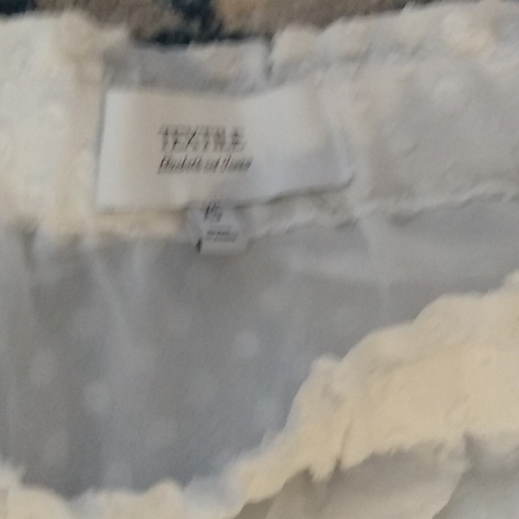 Textile Elizabeth and James White Swiss Dot Boho Peasant Blouse xs - Picture 2 of 4